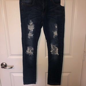 NWT ripped jeans